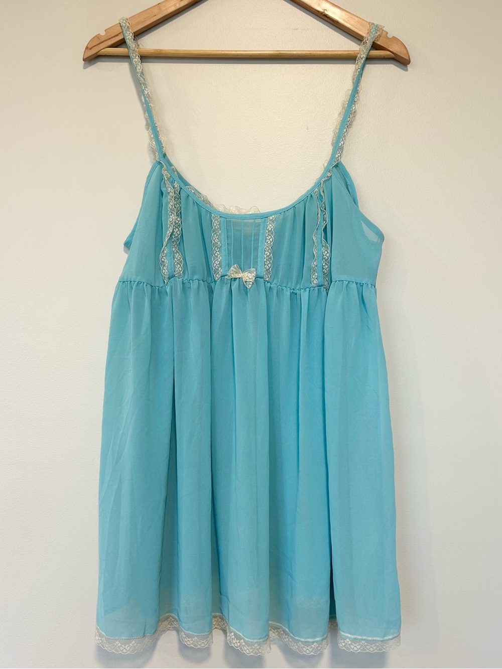 Victoria’s Secret light blue cream, baby doll mesh lace slip dress size XL